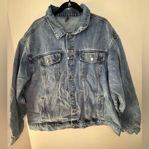 PrettyLittleThing Women’s Light Blue Denim Jacket Size 14